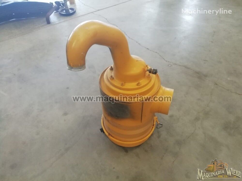 kryt vzduchového filtru 6711-81-7100 pro minibagru Komatsu  FOLIO 13145