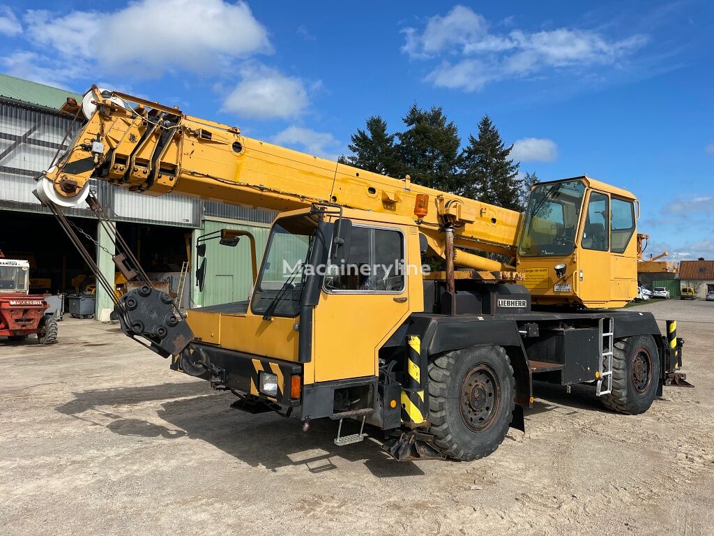 autojeřáb Liebherr LTM 1025