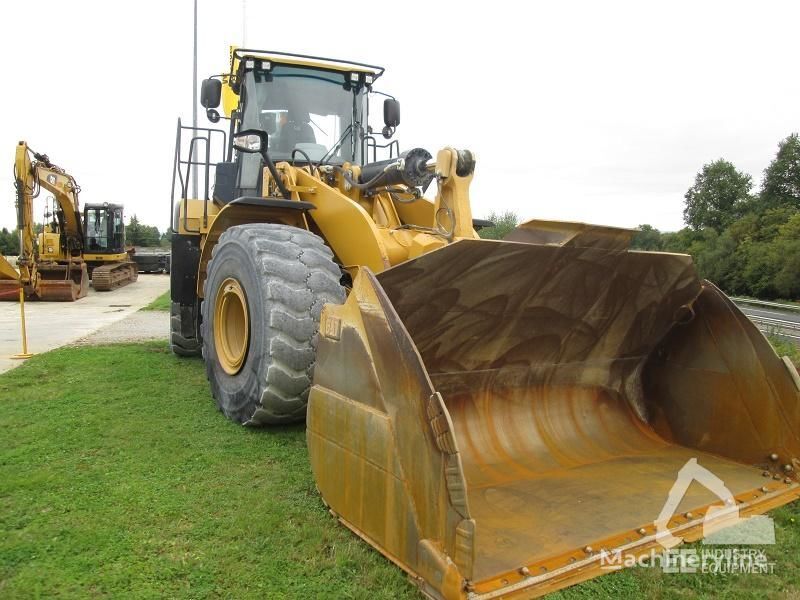 kolový nakladač Caterpillar 972 K