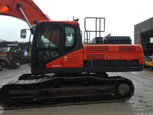 pásové rýpadlo Doosan DX300LC-5